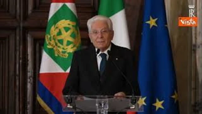 Mattarella: Non si guardi ai giovani con indifferenza o meschina sottovalutazione
