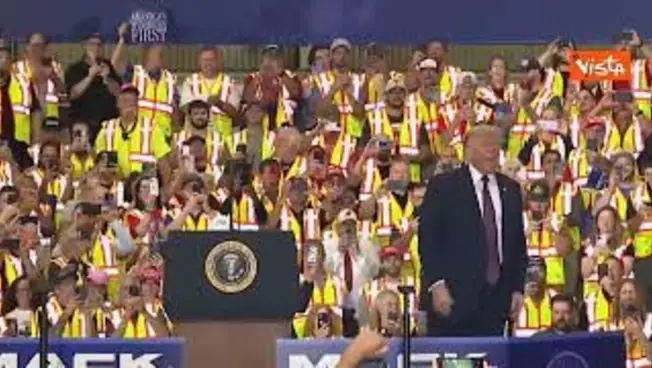 Leggi l'articolo: Trump balla 'Ymca' a un evento politico in Pennsylvania