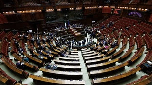 Mes, FdI e Lega contro la sinistra: "Nessun tracollo sui mercati"