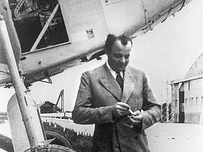 Libri, battute all'asta per 385.600 euro due pagine inedite del 'Piccolo Principe'