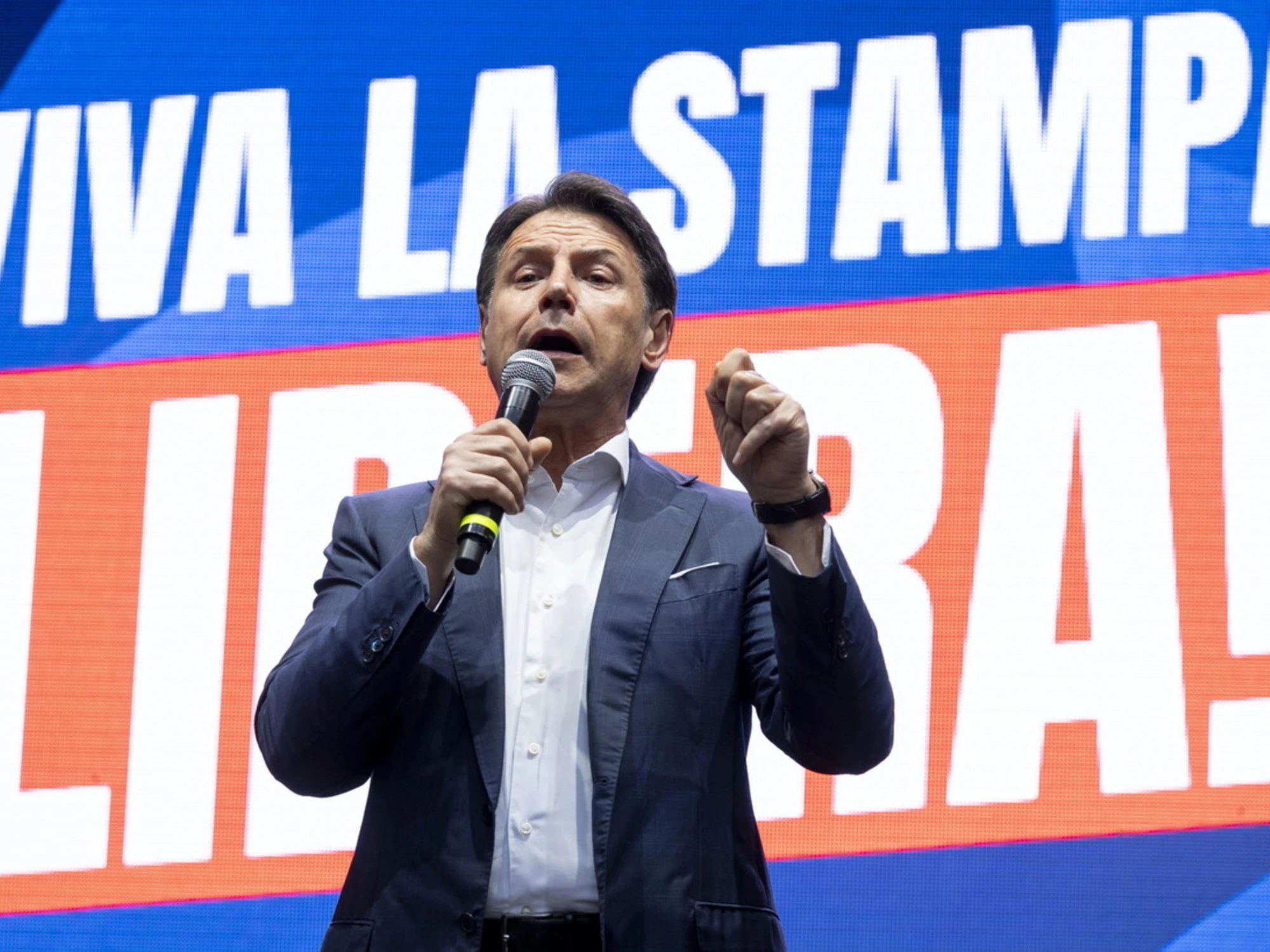 Il "regime della destra" è una barzelletta