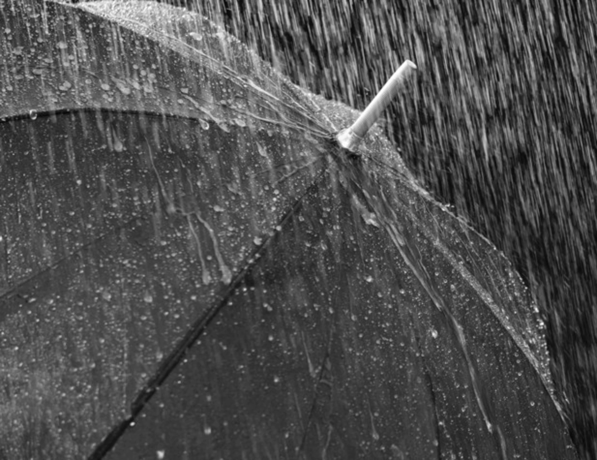 Meteo, grandinate e fenomeni estremi: dove l'allerta è massima
