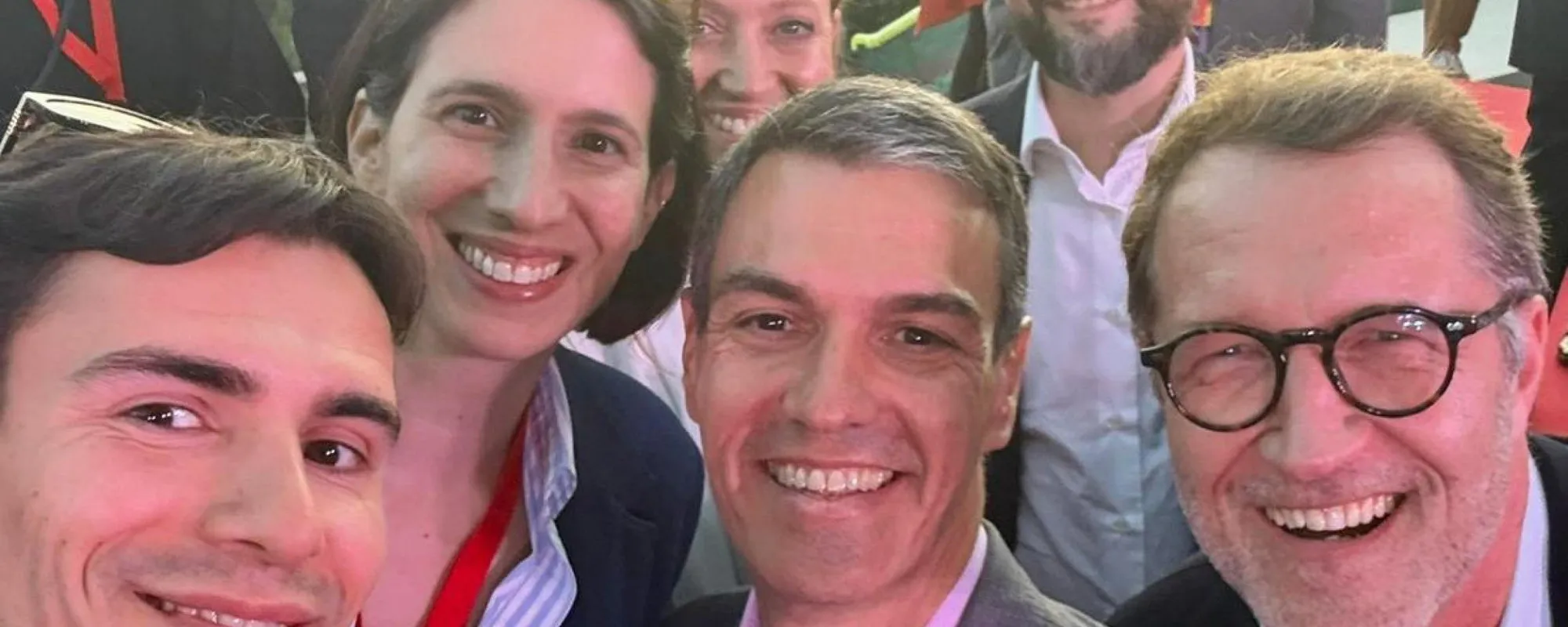 "Arriva Hitler": Schlein al vertice rosso a casa Sanchez, che roba è la sinistra