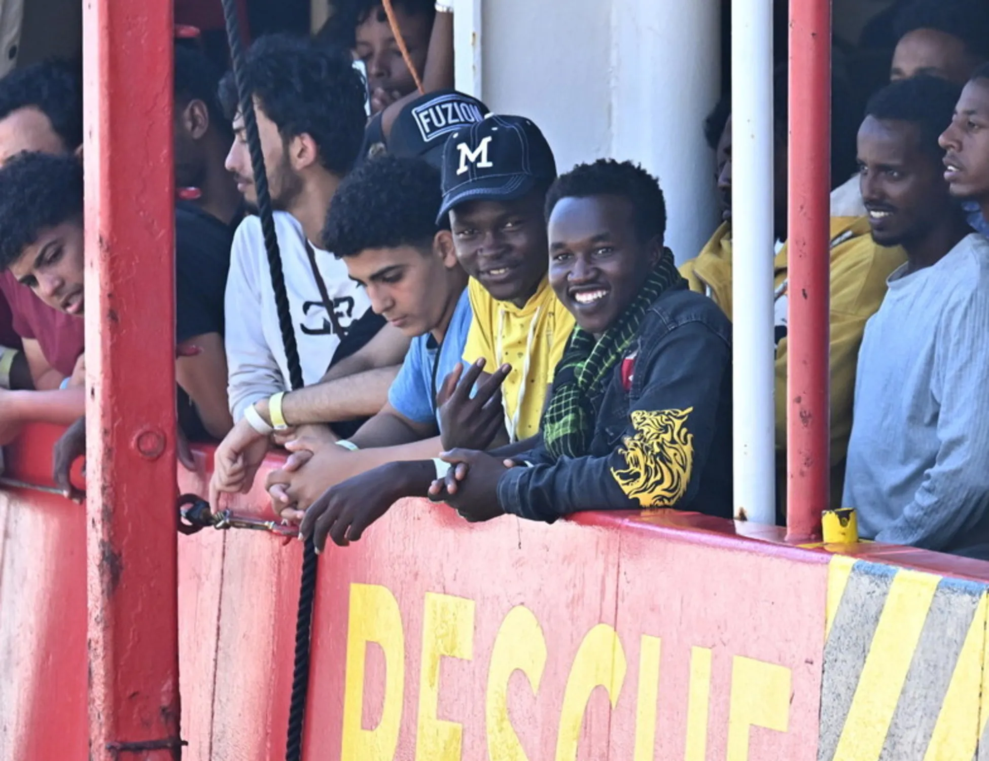Leggi l'articolo: Quanti anni hanno i 'minorenni': Ong sbugiardate sui migranti