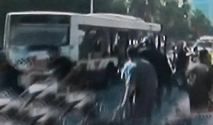 Tel Aviv, esplode un autobus in centroHamas: "Siamo contenti, è la nostra lotta"Ma la tregua sembra vicina