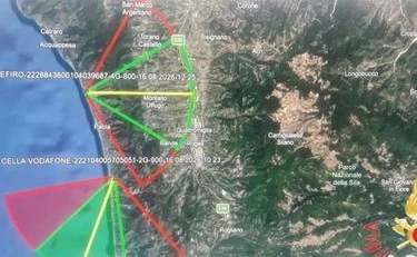 Scomparso un aereo sul Tirreno Cosentino: chi c'era bordo
