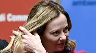 Summit Ue-Usa, l'Europa si accoda a Meloni: "Accogliamo con favore l’idea, e siamo pronti"