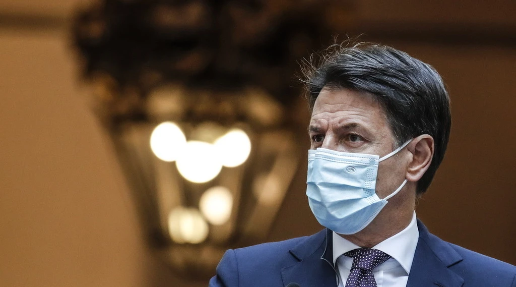Dpcm, slitta la firma di Giuseppe Conte: troppo nodi ancora da sciogliere