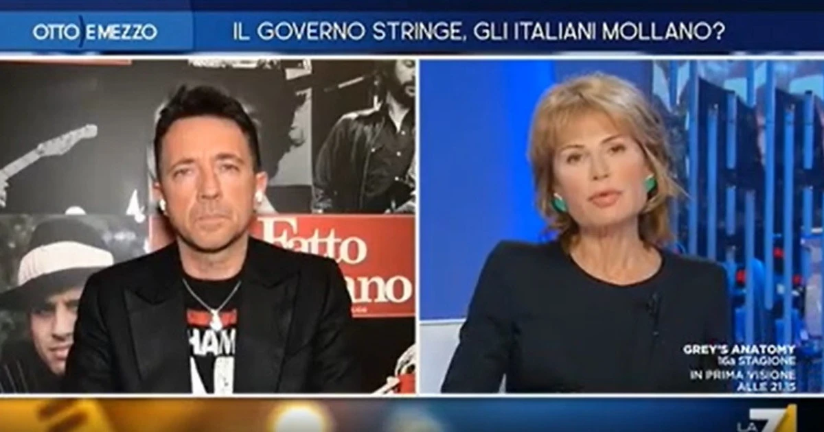 Otto e Mezzo, "colpa di chi nega la pandemia". Andrea Scanzi sul dramma-coronavirus, da record: condanna tutti tranne se stesso