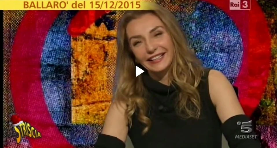 Sgarbi impazzisce in diretta tv, prima del ricovero. Arriva la sexy-sondaggista: imbarazzo a Ballarò