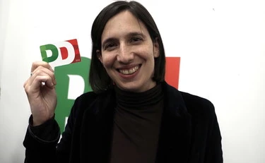 Elly Schlein, il caso che scuote il Pd: basta compravendita di tessere