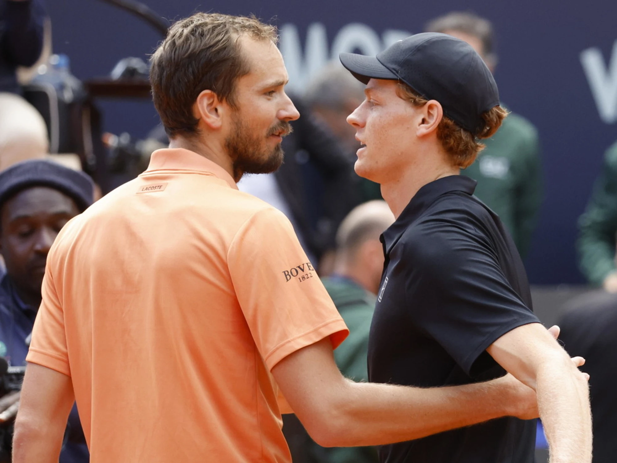 Sinner-Medvedev, caos prima del match: "Chiamate la polizia!"