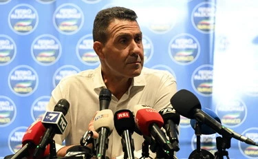Nel programma di Vannacci arriva il voto al contrario