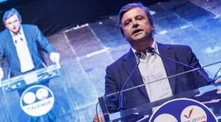 &nbsp;Carlo Calenda