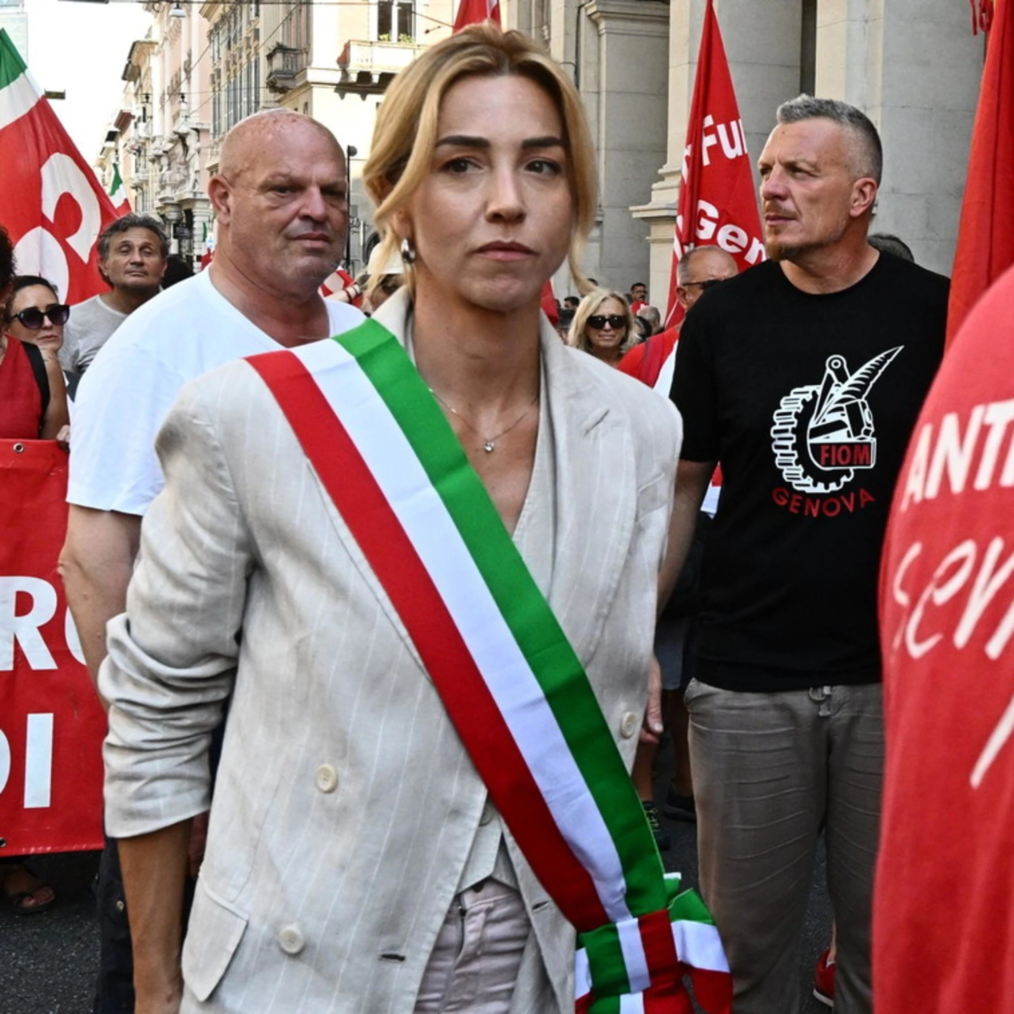Se 25 anni dal G8 Salis finanzia a Genova il festival No Global