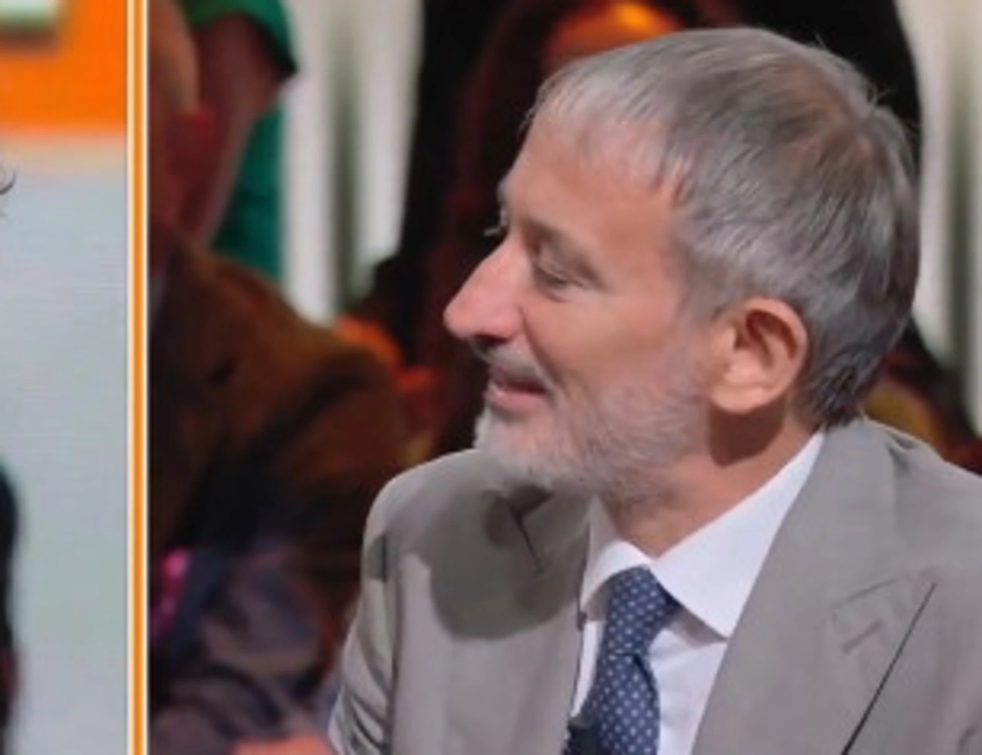 Dritto e rovescio, Senaldi attacca i maranza: "E poi volete gli aiuti?"
