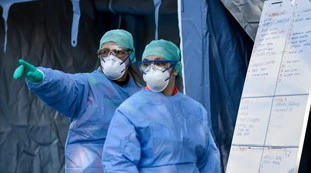 Coronavirus, il bollettino del 30 dicembre: salgono i casi, 575 morti. E la Campania non ha i dati sulle intensive