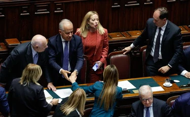 Almasri, il voto fa impazzire dem e Anm: "Nel Pd è caccia all'uomo"