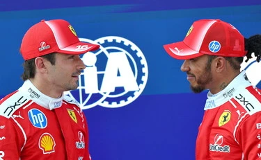 Gp d'Inghilterra, dominio Ferrari: vince Leclerc, terzo Hamilton. E Kimi...