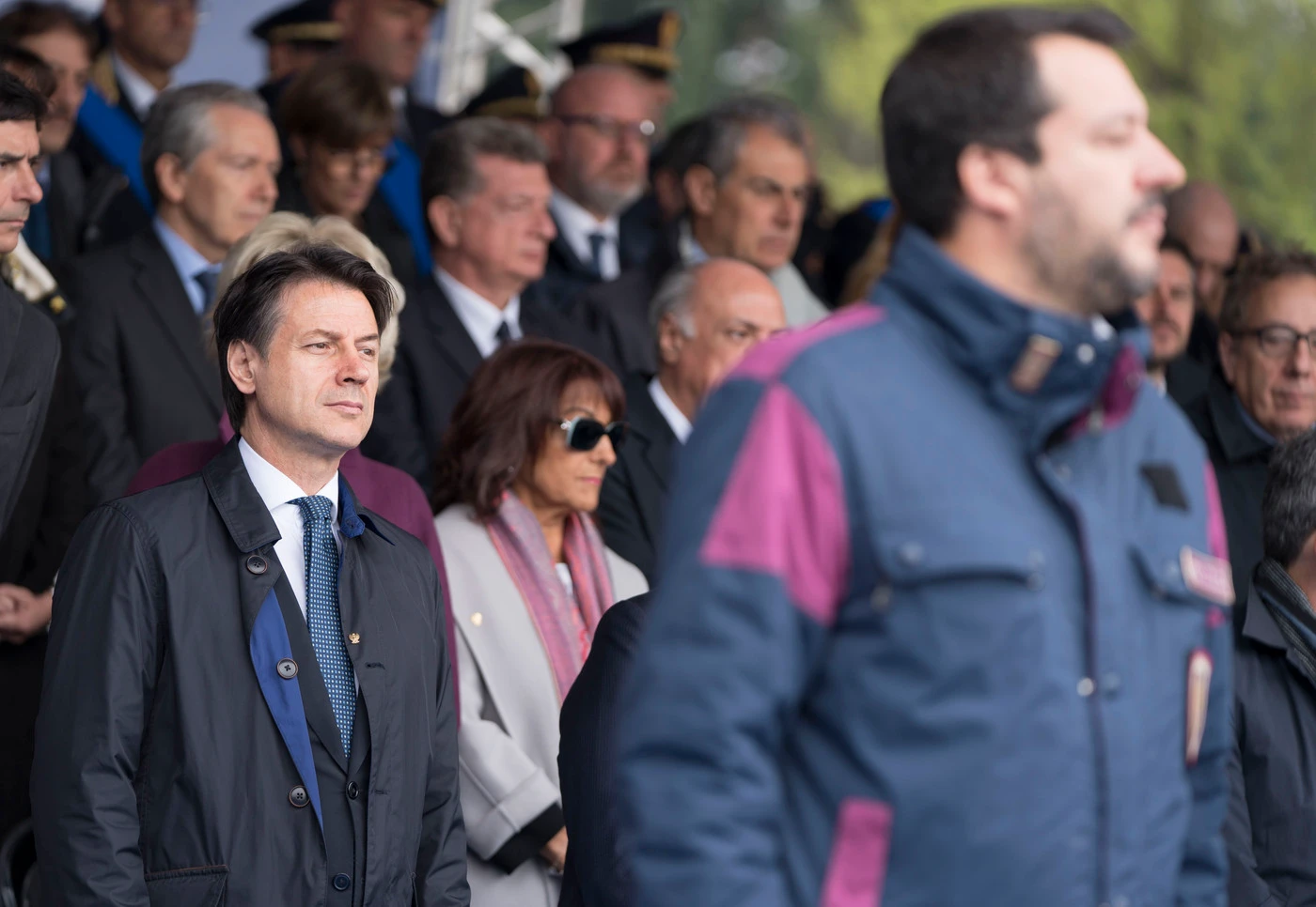 Matteo Salvini e Giuseppe Conte, la prova di forza: il premier vedrà Siri, ma... Di Maio umiliato