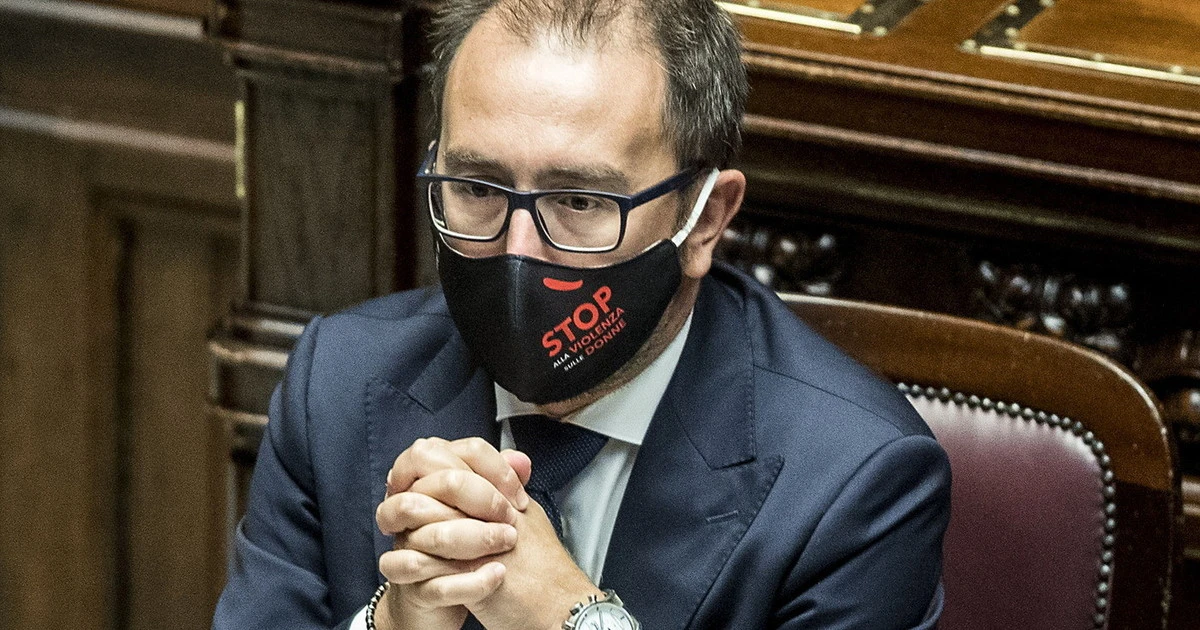 Rimpasto, Alfonso Bonafede fatto fuori? In lizza per la Giustizia anche Francesco Greco
