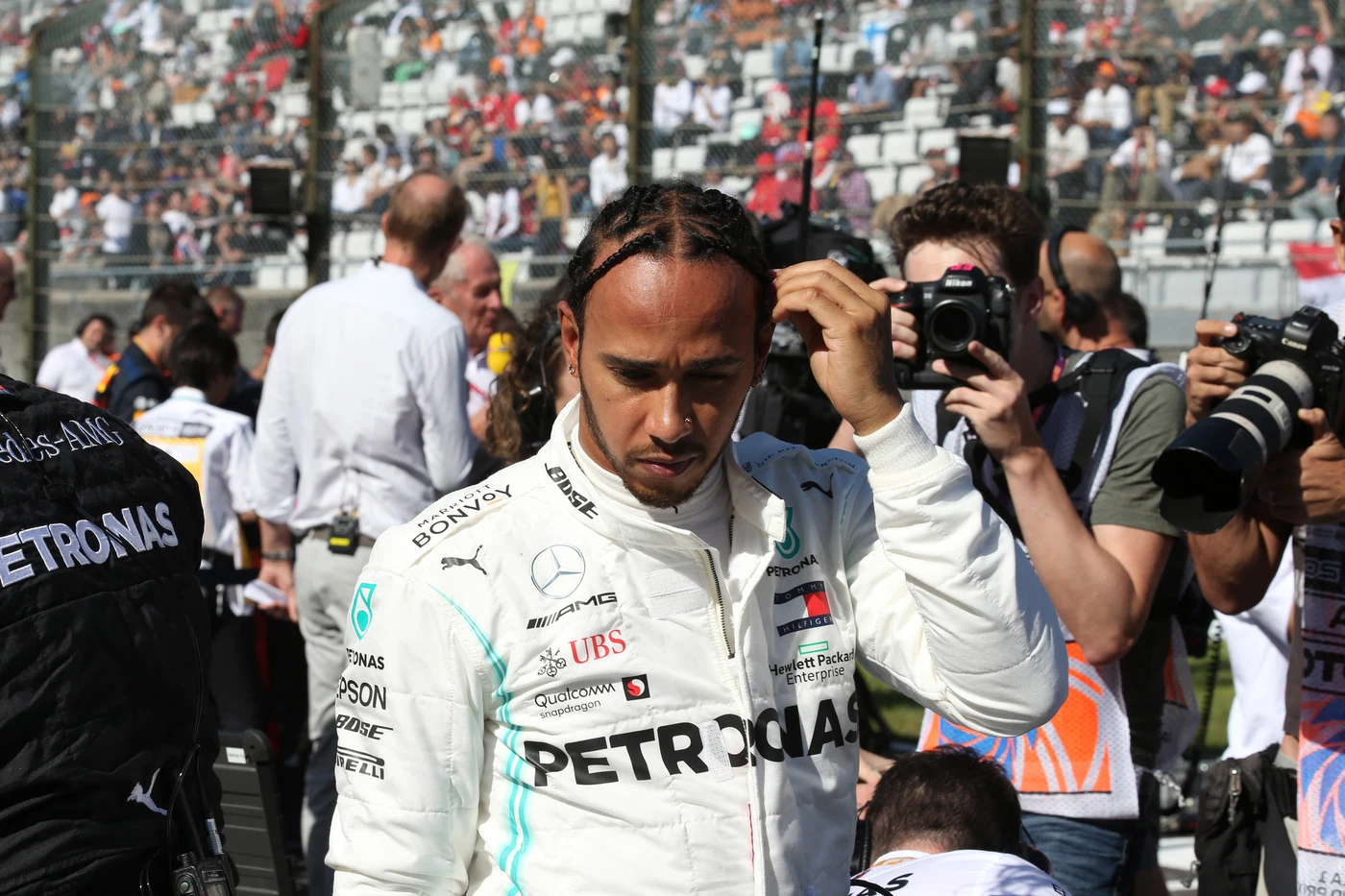 Lewis Hamilton, il clamoroso sfogo: "Voglio mollare tutto, siamo a un passo dall'estinzione"