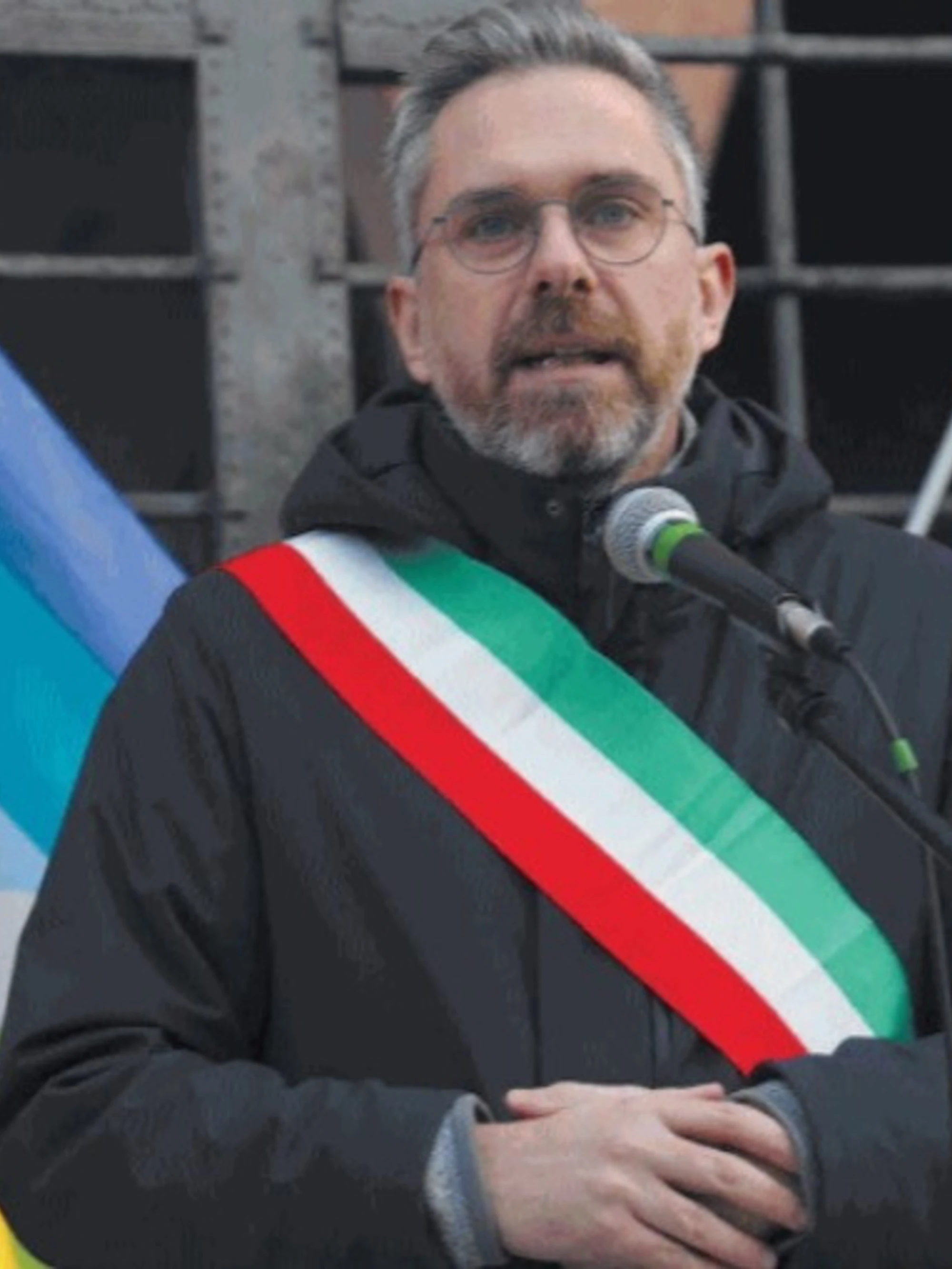 Matteo Lepore fa lavorare i dipendenti del Comune alla piazzata rossa