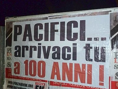 Caso Priebke, a Roma spunta striscione 'Buon compleanno capitano'