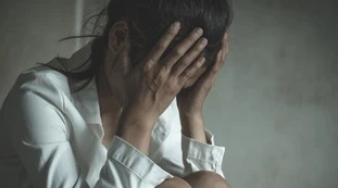 Roma, "baciami, fa parte del copione". Una 20enne abusata, chi è il "mostro": trema il mondo dello spettacolo