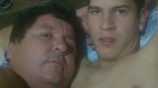 Paraguay, scandalo omosessuale: il calciatore nudo a letto con il presidente, finisce in disgrazia