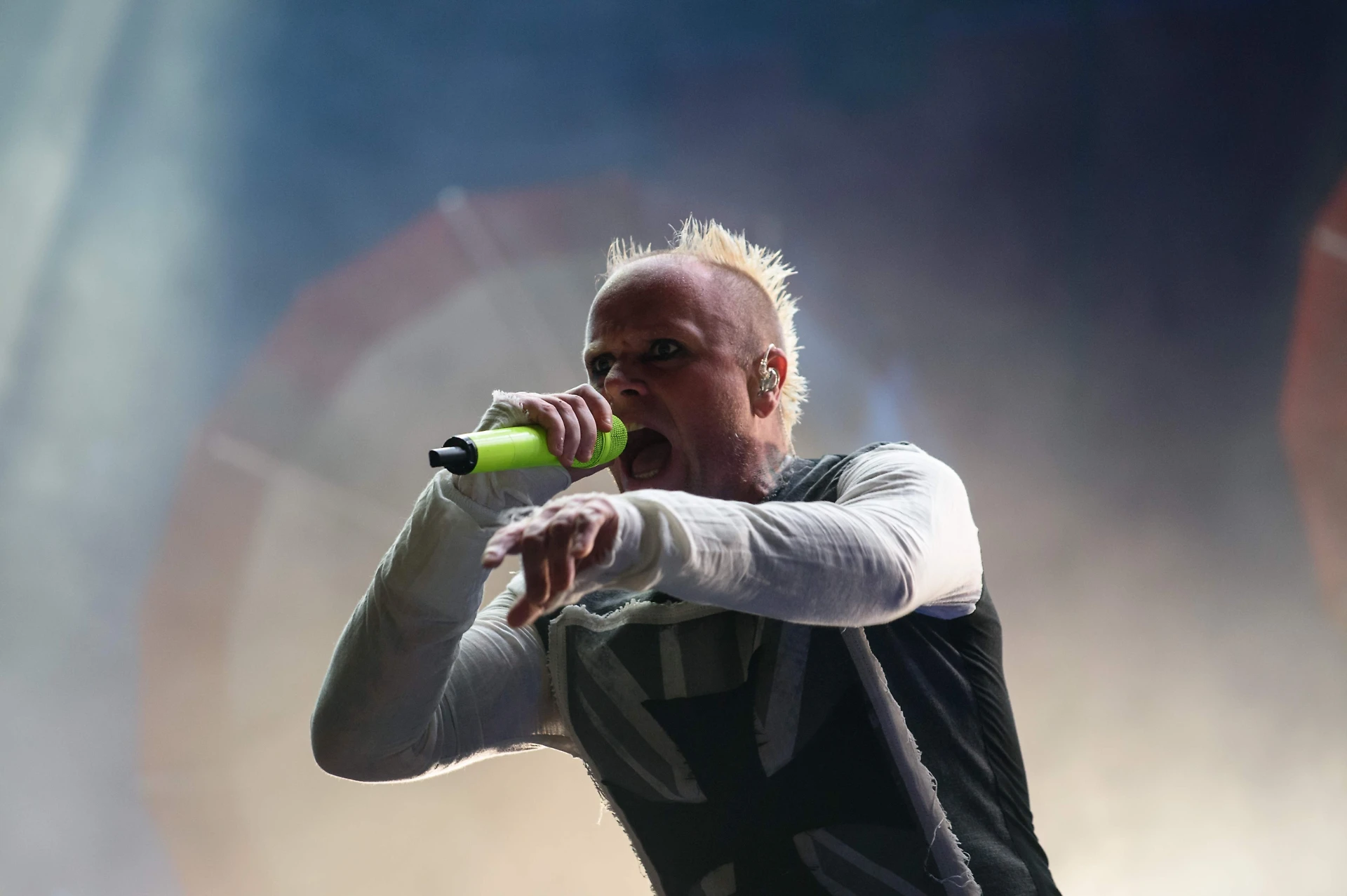 Prodigy, trovato morto in casa il cantante Keith Flint. Giallo sulle cause
