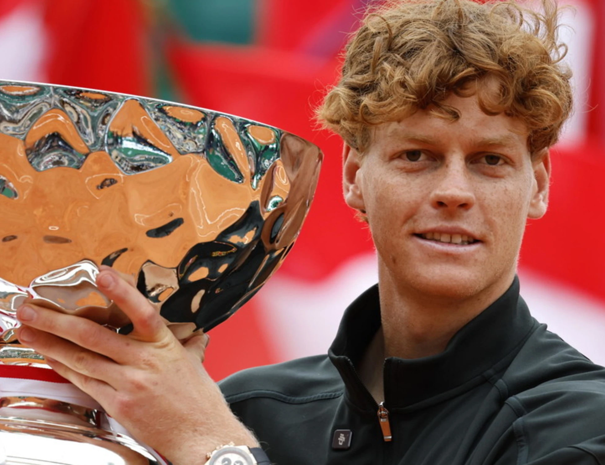 Sinner canta l'inno: lo criticano lo stesso