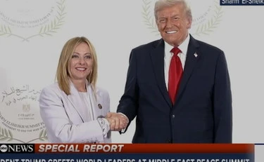 https://media.liberoquotidiano.it/upLkkUdKln-adrxL9nQSlF2rphr9x6Ua_CO7S6QLxk0/width:800/quality:90/aW1hZ2VzLzIwMjUvMTAvMTMvMTYyNzU2NDIwLWQyZDk1OTBiLWM3OWQtNDQwZi1hZTU4LTA2OWZhNTAyMTA5OS5qcGc.webp