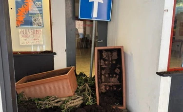 Raid contro il Pd, "fascisti? No, avevamo bevuto troppo": spunta una lettera anonima