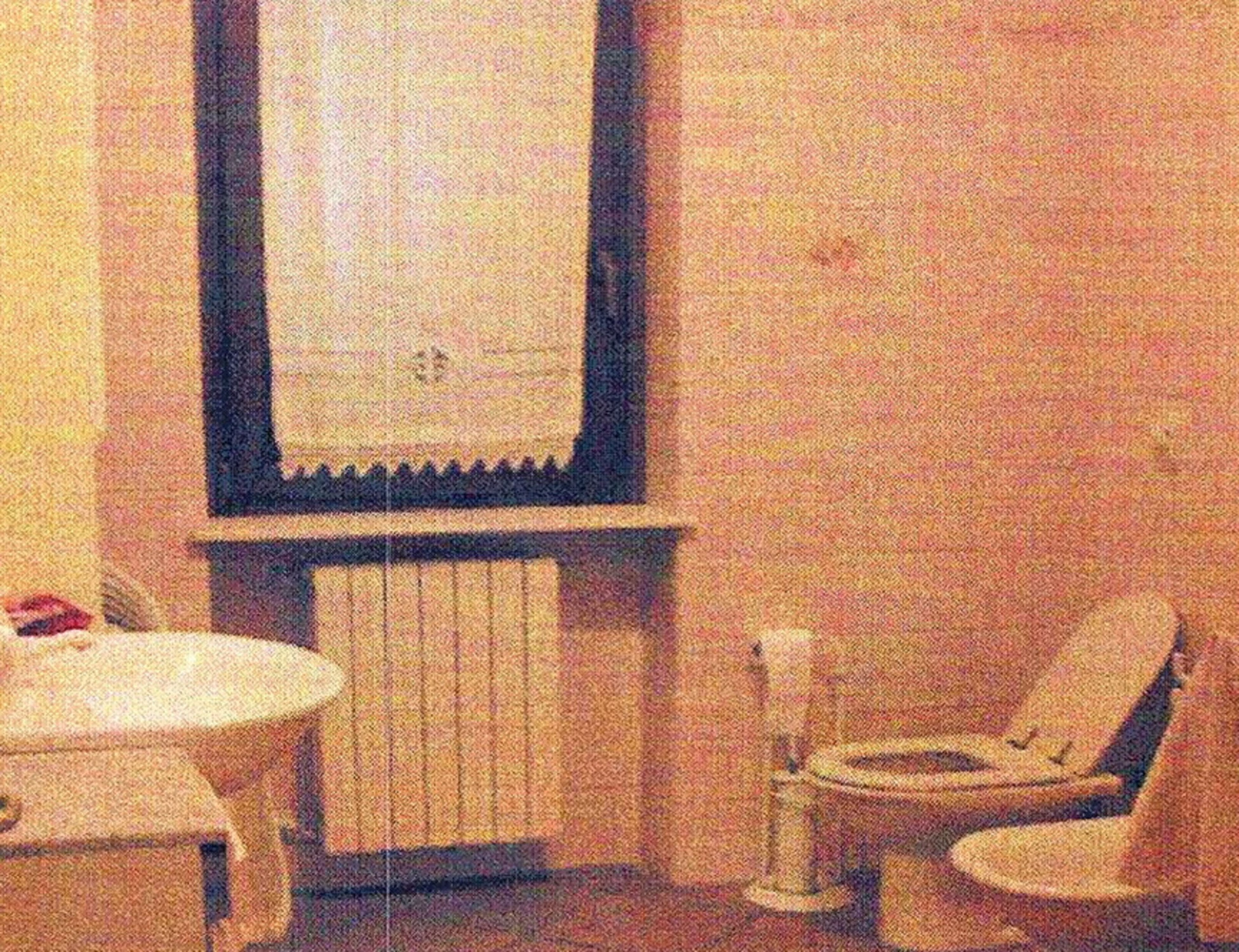 Garlasco, "il killer si è guardato allo specchio": perché cambia tutto