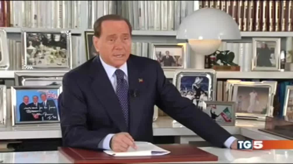 Silvio Berlusconi: "Immigrati, bomba sociale pronta ad esplodere. Via in 600mila"