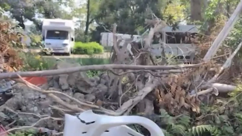 Milano, le famiglie dei 4 minori dell'incidente si allontanano: giallo al campo nomadi
