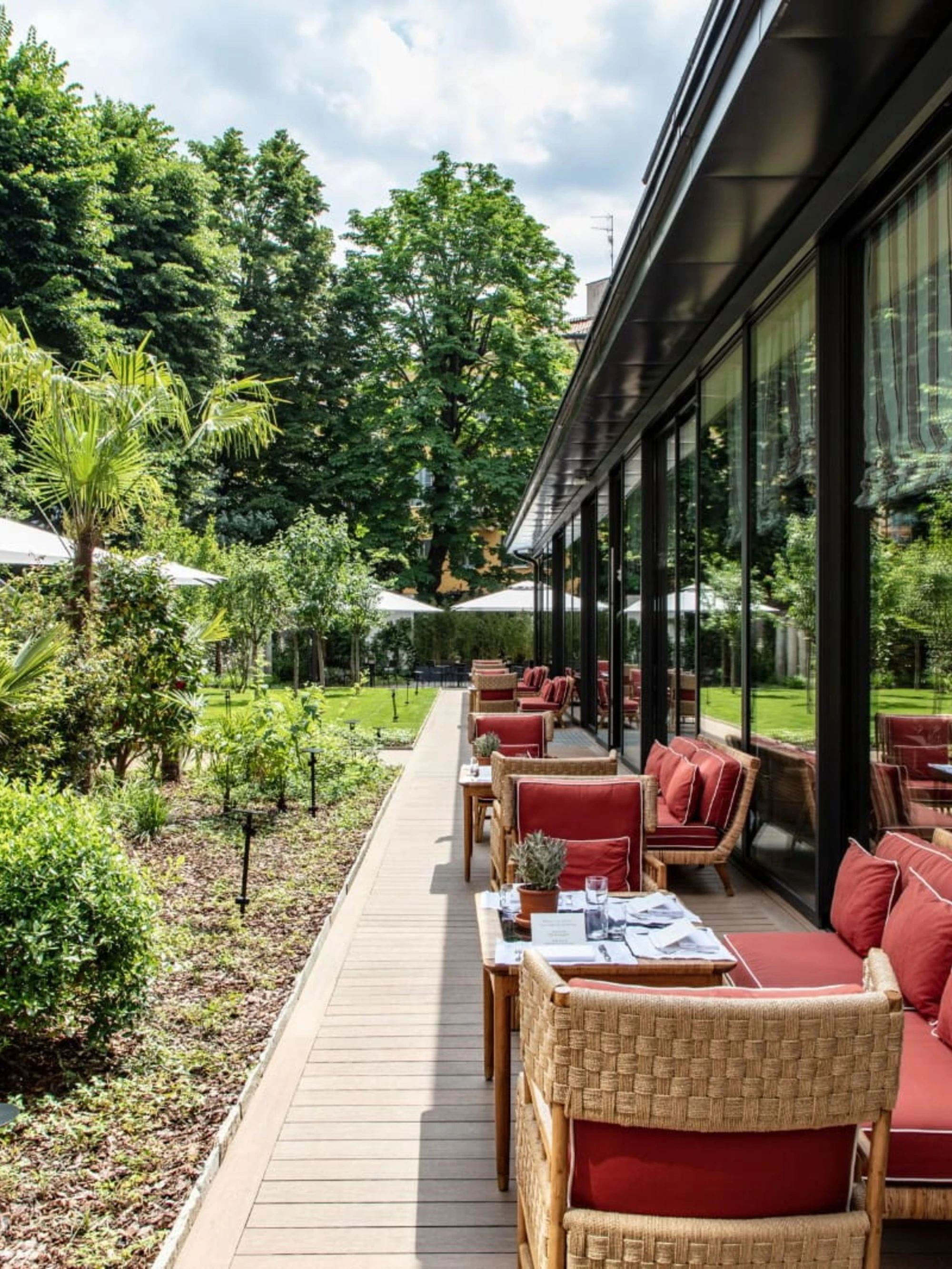 L’anima autentica di Milano tra eleganza, sapori condivisi e rituali senza tempo