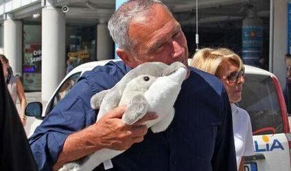 "Repubblica" "brucia" il delfinoe Grasso si infuria: "Era per mio nipote"