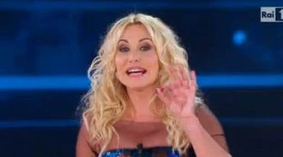 Coronavirus, Antonella Clerici invoca l'intervento di Sergio Mattarella: "Ci spieghi davvero cosa sta succedendo"