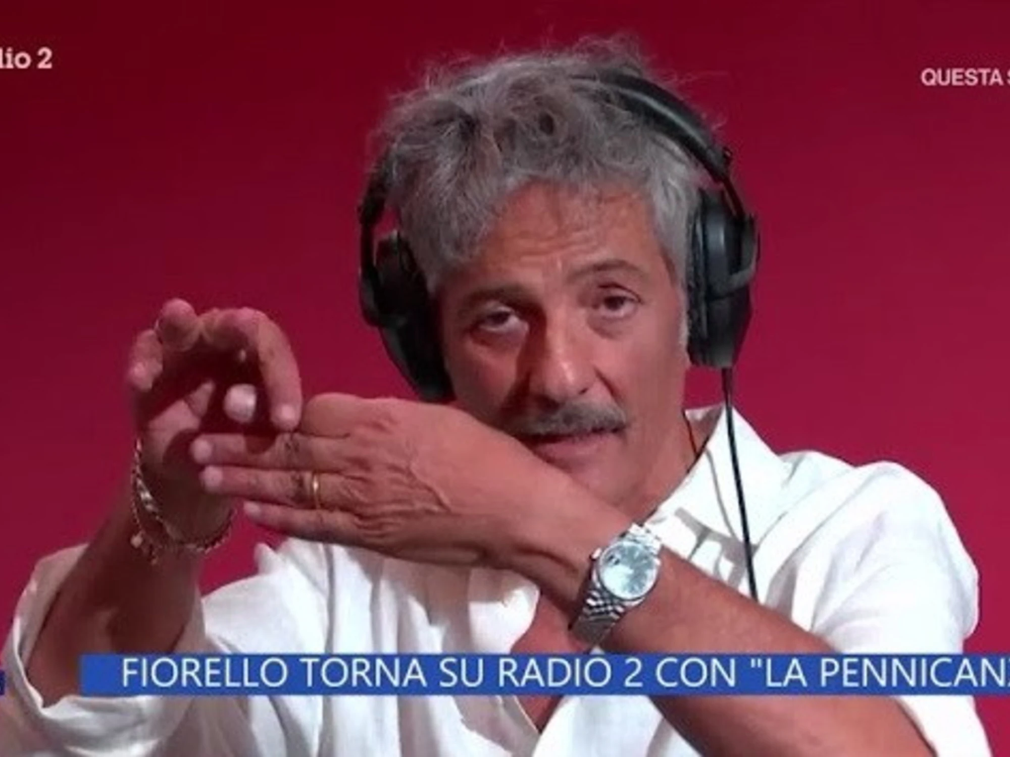 La Pennicanza, Fiorello smaschera Carlo Conti: "Titoli corti!"