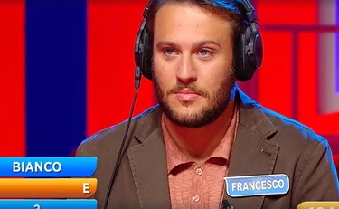 https://media.liberoquotidiano.it/ut2FkRyenjtQp7MWJ3bv2f1b0E458eDVXokuk--Luts/width:800/quality:90/aW1hZ2VzLzIwMjUvMTAvMDMvMDgwODA1ODI2LTljNjU2MWQzLTQxZWItNGU5OS05ZjdmLThkY2ViMDg4OTdkMi5qcGc.webp