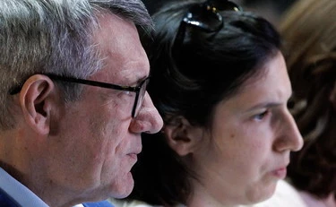 La lingua biforcuta dei compagni