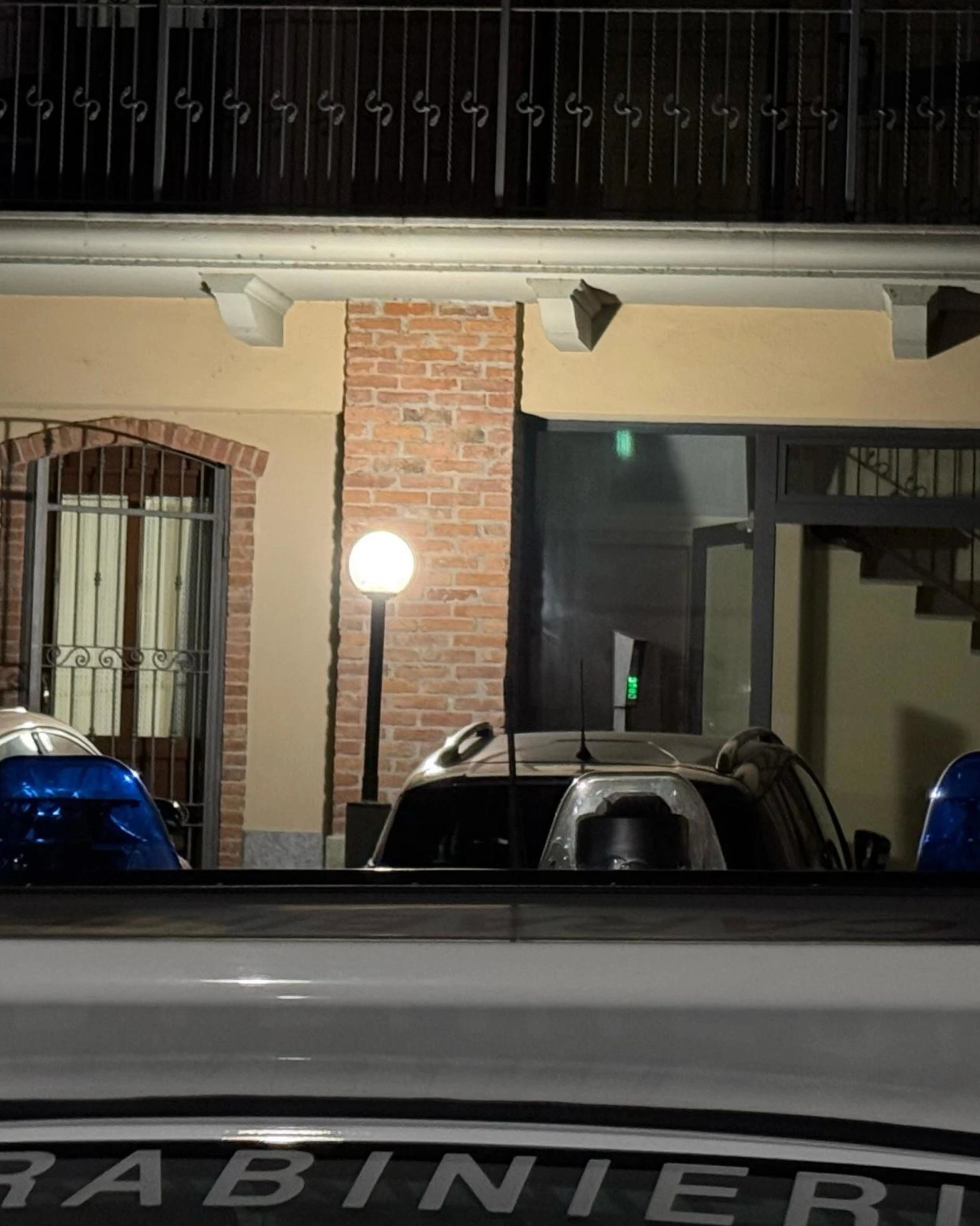 Torino, giovani fidanzati uccisi dal vicino di casa con un coltello da sub