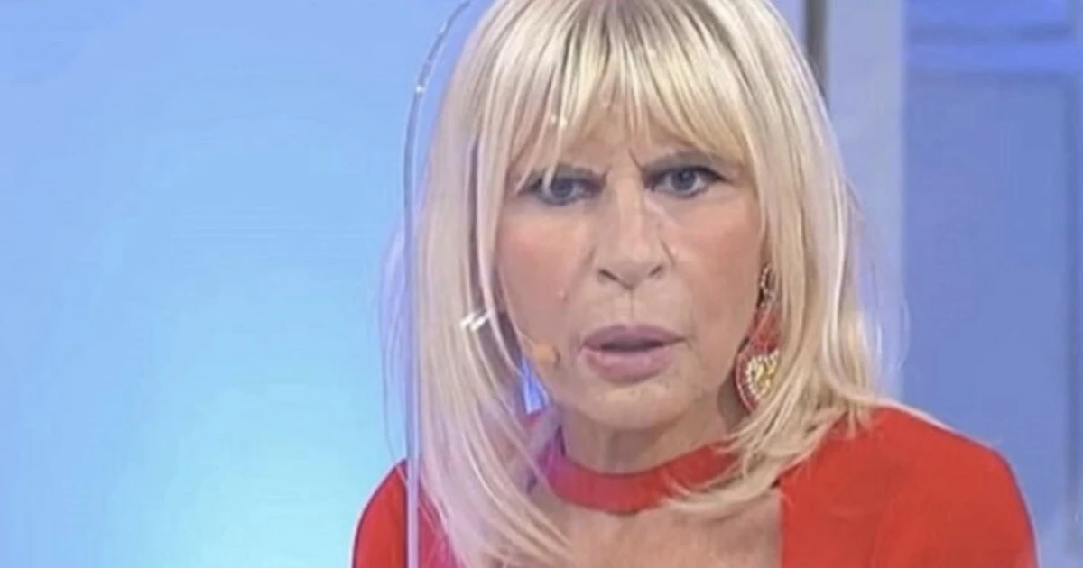 Uomini e Donne, Gemma Galgani a luci rosse: “Dove voleva leccarmi”