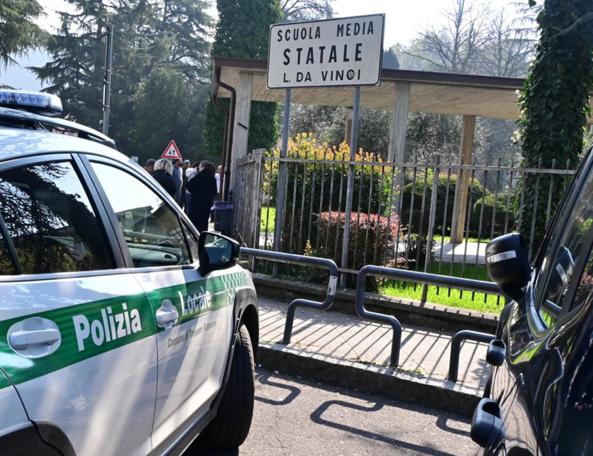Trescore Balneario, l'alunno che ha accoltellato la prof esaltato dai coetanei: "Un eroe"