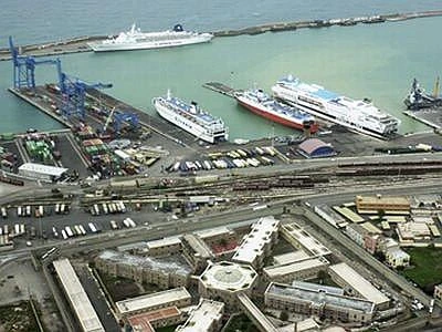 A dicembre export extra Ue -0,4%