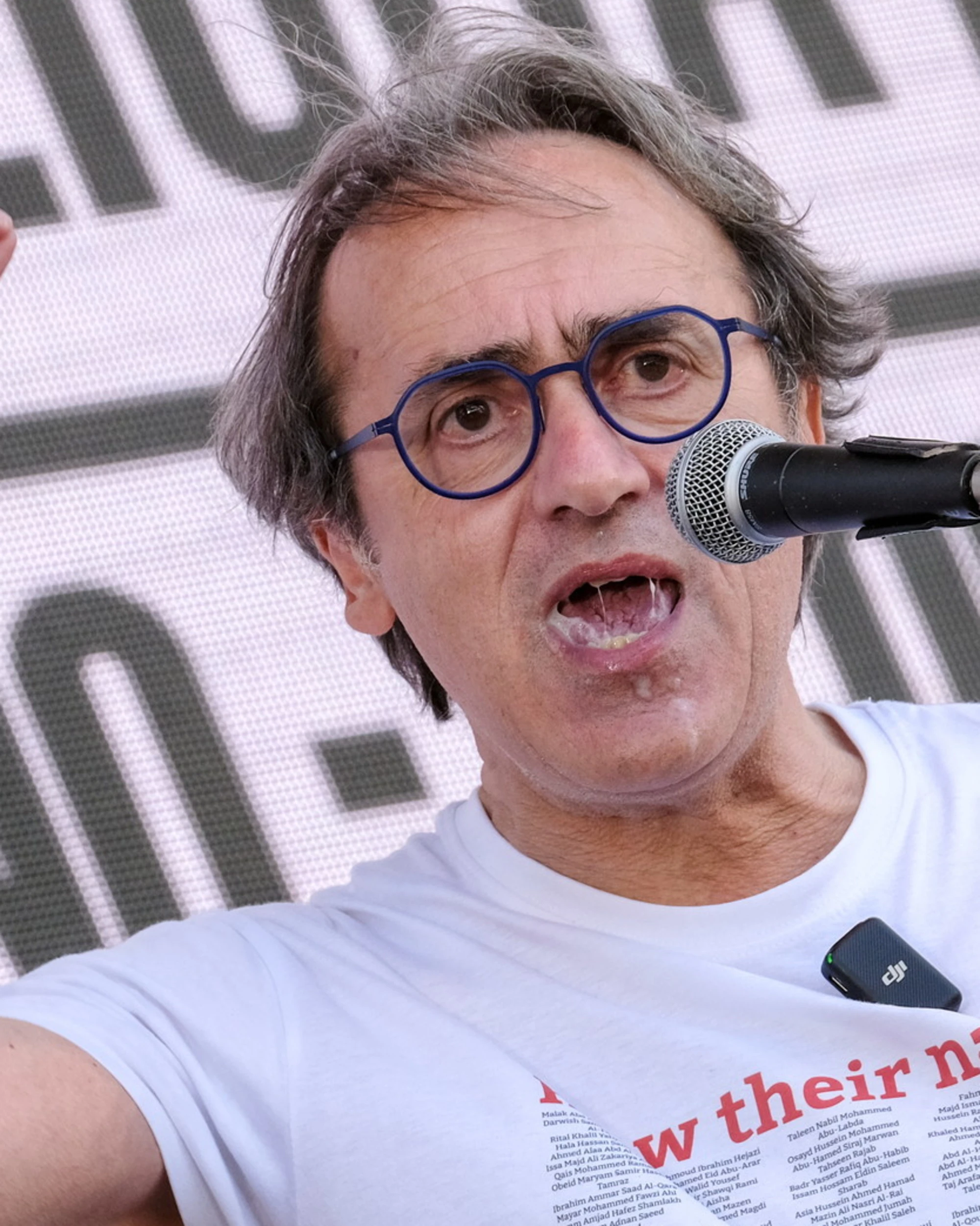 Referendum, figuraccia di Angelo Bonelli: "Un abuso", travolto dalle smentite
