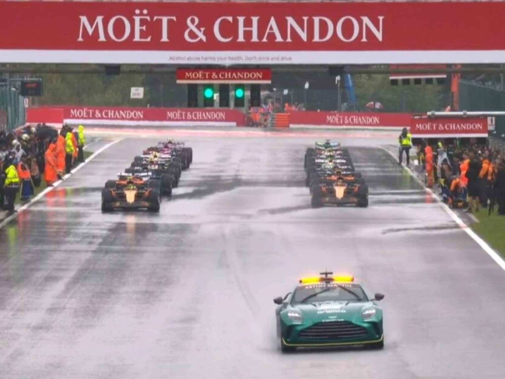 Formula 1, tutto sbagliato: la paura della pioggia uccide la magia