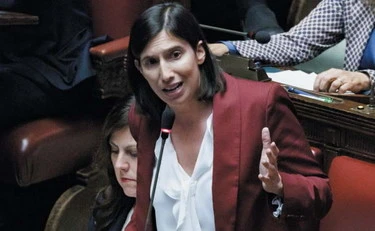 Schlein e la trattativa di pace in Puglia
